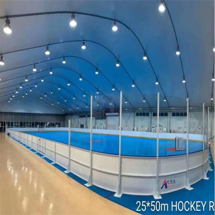 冰球場(chǎng)圍欄：抗沖擊、耐低溫、易安裝的三大核心優(yōu)勢(shì)